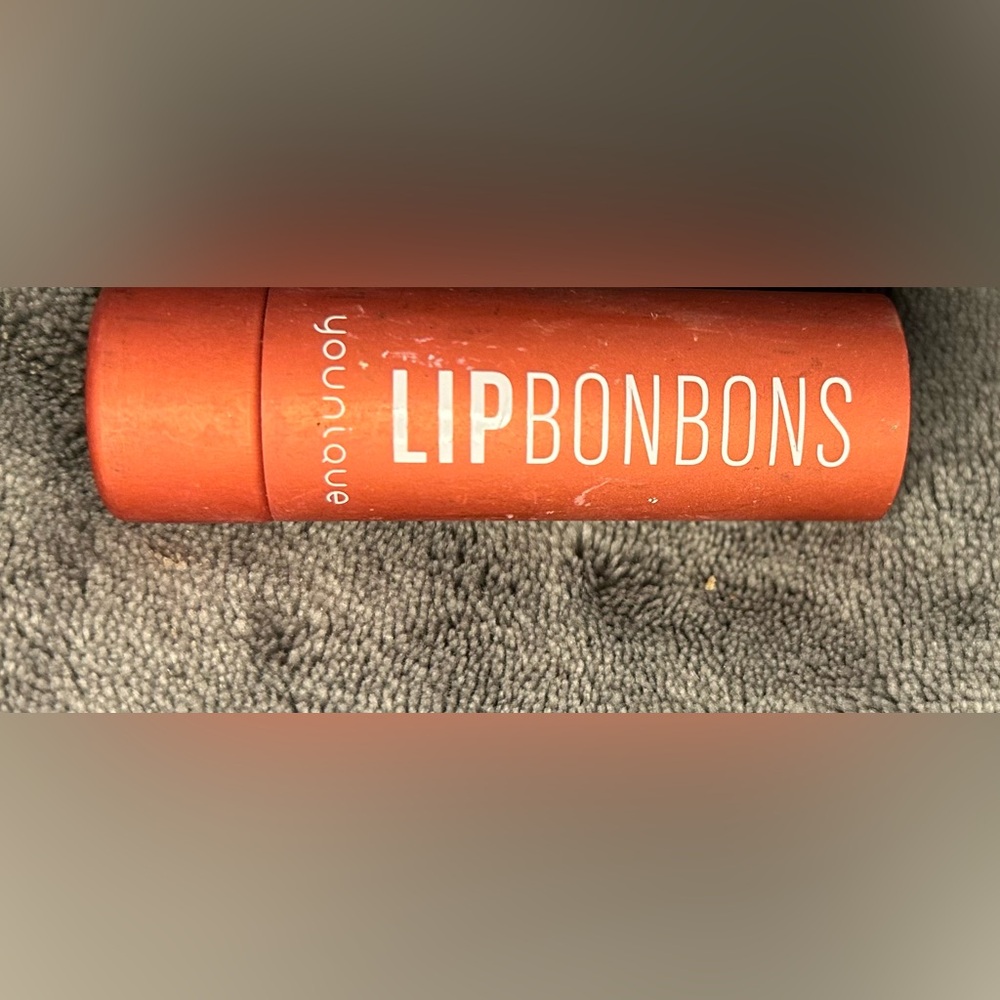 BN without Box Retired YOUNIQUE LIP BONBONS (Chocolate Truffle)